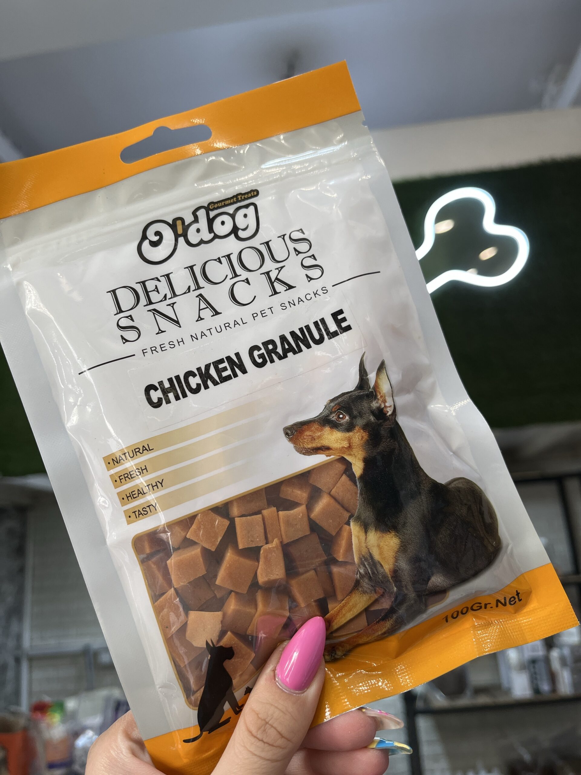 تشویقی سگ o dog مدل حبه ای طعم مرغ ۱۰۰ گرم